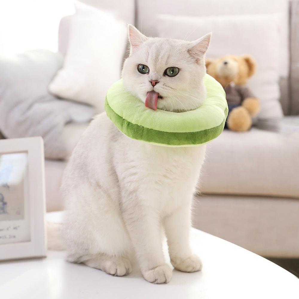 Coiffe peluche avocat ou toast pour chat / Plush avocado or toast cat headpiece — vue 3 / view 3