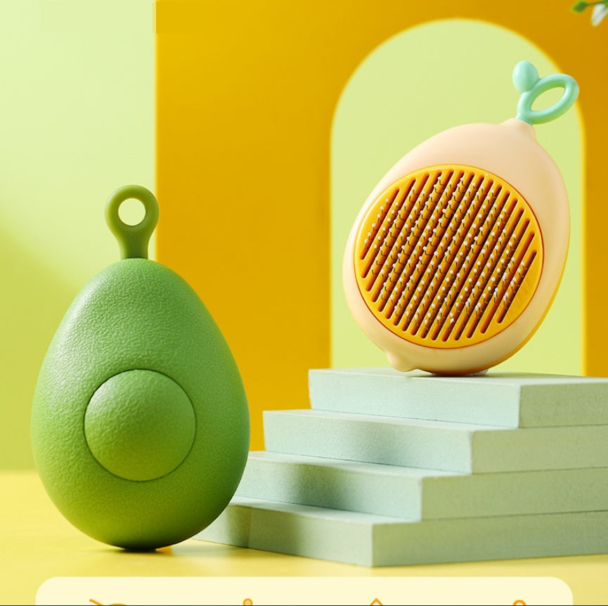 Brosse autonettoyante fruit pour chat et chien / Fruit-shaped self-cleaning pet brush — vue 8 / view 8
